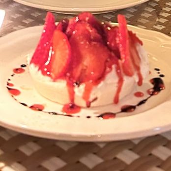 Caché - Strawberry meringue - meringue was really hard and difficult to eat - French Near Me - San Francisco, California Caché - Strawberry meringue - meringue was really hard and difficult to eat - French Near Me - San Francisco, California