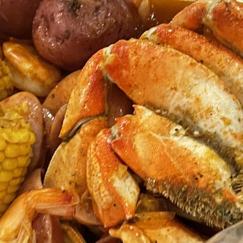 Captain Crab - And all the fixins - Seafood Near Me - Lake City, Florida Captain Crab - And all the fixins - Seafood Near Me - Lake City, Florida