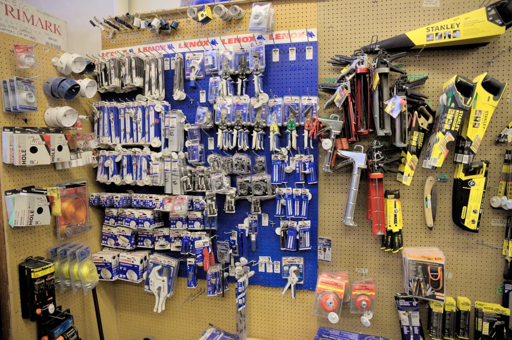 HILLHURST HARDWARE CLOSED Updated September 2024 21 Photos 134