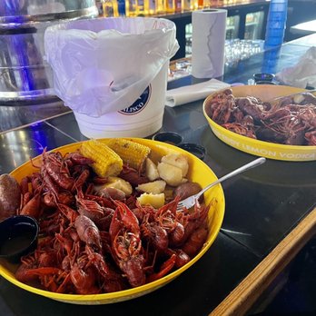HardKnocks Sports Grill - Sports Bars Near Me - Corpus Christi, Texas