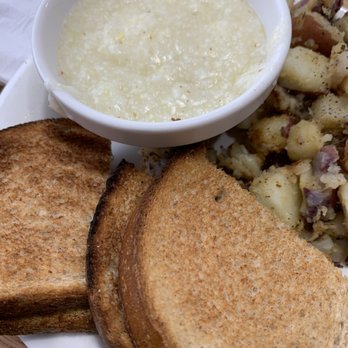 Eggs Up Grill - Side Grits and Toast - Yes - Breakfast & Brunch Near Me - Sumter, South Carolina Eggs Up Grill - Side Grits and Toast - Yes - Breakfast & Brunch Near Me - Sumter, South Carolina