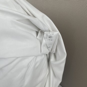 Mohegan Sun - Pillow case covering - Hotels Near Me - Uncasville, Connecticut Mohegan Sun - Pillow case covering - Hotels Near Me - Uncasville, Connecticut