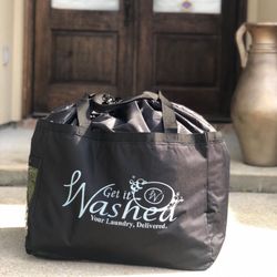 Get It Washed - HassleFree Bags are here to save the day!
Fits over 30 pounds (over 5 large loads) for only 1 set price!
