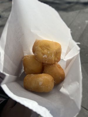 Grand Mission Donuts & Bakery by null