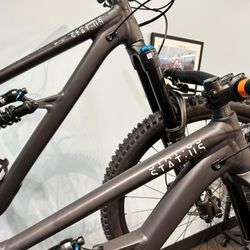 Kind Bikes and Skis