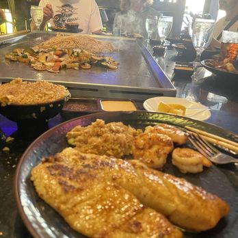 Sakura Teppanyaki & Sushi - Red Snapper Teppanyaki Dinner - Sushi Bars Near Me - Chicago, Illinois Sakura Teppanyaki & Sushi - Red Snapper Teppanyaki Dinner - Sushi Bars Near Me - Chicago, Illinois