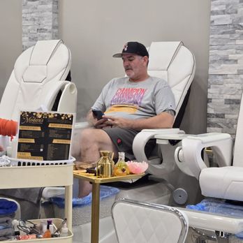 Modern’s Nails And Spa - Nail Salons Near Me - Chandler, Arizona Modern’s Nails And Spa - Nail Salons Near Me - Chandler, Arizona