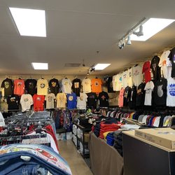 Hip Hop Jeans - Inside store