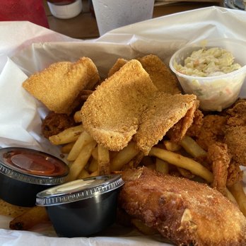 Shrimp Basket - Seafood basket - Seafood Near Me - Destin, Florida Shrimp Basket - Seafood basket - Seafood Near Me - Destin, Florida