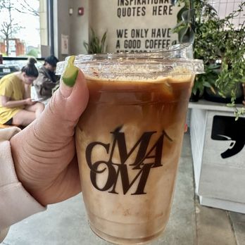Cafe Comma - Apple Butter Latte - Coffee & Tea Near Me - Atlanta, Georgia