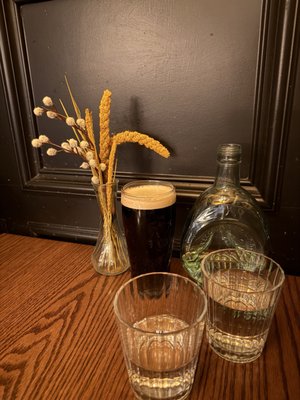 Murray's Tavern by null