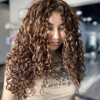 Maren Edwards - Allure Salon - Gorgeous curls - Hair Stylists Near Me - Kennewick, Washington Maren Edwards - Allure Salon - Gorgeous curls - Hair Stylists Near Me - Kennewick, Washington