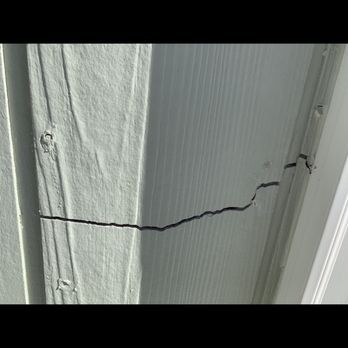 Cavco Home Center - Siding cracking inside and out - Mobile Home Dealers Near Me - Mesa, Arizona