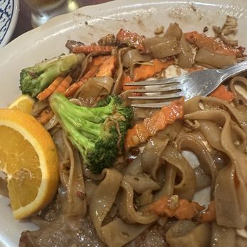 Thai Pepper - Beef Pad See Ew - Thai Near Me - Mandeville, Louisiana