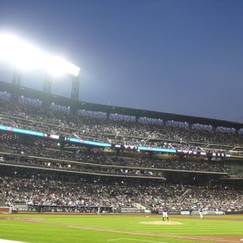 Citi Field - Mets vs. Pirates at Nuevo Che - Stadiums & Arenas Near Me - Corona, New York