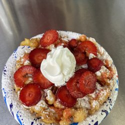 Dough Slingers Funnel Cakes & more - Strawberries n' Cream