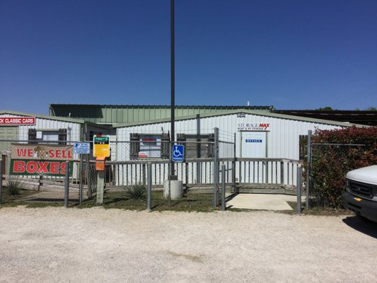 U-Haul Neighborhood Dealer