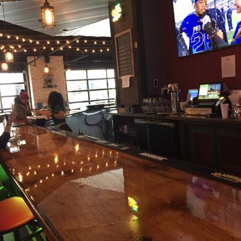 C & R Pub - Pubs Near Me - Towson, Maryland
