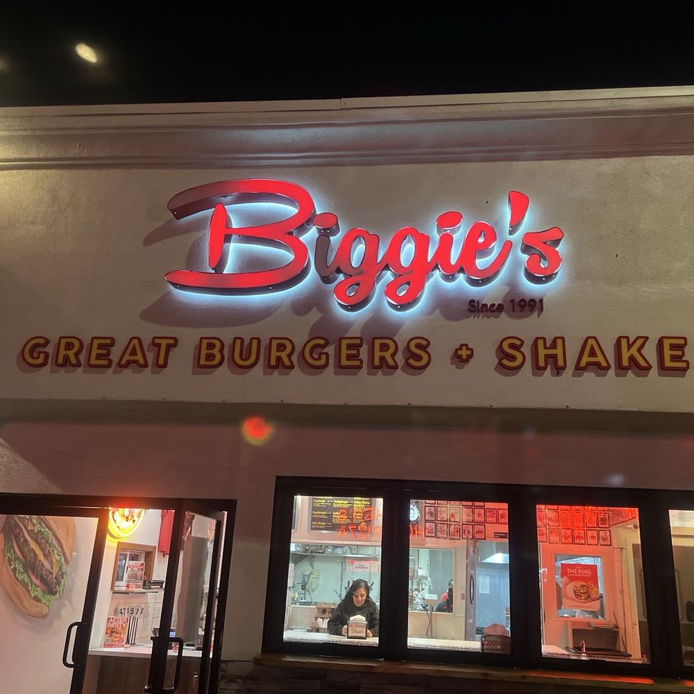 Biggie's Burgers - Burgers Near Me - San Diego, California Biggie's Burgers - Burgers Near Me - San Diego, California
