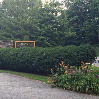 Parkview Lodge & Cabins - Hotels Near Me - Spruce Pine, North Carolina