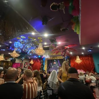 Lips - Inside - Bars Near Me - San Diego, California