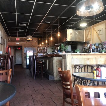 Evolve Modern Vegan Kitchen - Indoor - Pubs Near Me - Daytona Beach, Florida Evolve Modern Vegan Kitchen - Indoor - Pubs Near Me - Daytona Beach, Florida