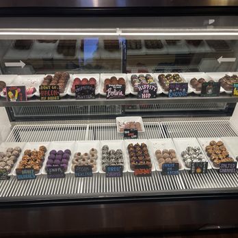 Tejas Chocolate Craftory - Chocolatiers & Shops Near Me - Tomball, Texas Tejas Chocolate Craftory - Chocolatiers & Shops Near Me - Tomball, Texas