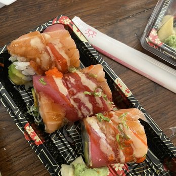 Fancy Sushi - Tuna Amazing Roll - Japanese Near Me - Clermont, Florida