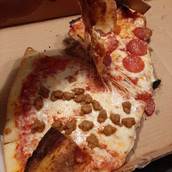 Pablo's Pizza - Crammed 4 pizza slices in the box made a mess. come on guys your better than this. - Pizza Near Me - Grand Junction, Colorado Pablo's Pizza - Crammed 4 pizza slices in the box made a mess. come on guys your better than this. - Pizza Near Me - Grand Junction, Colorado