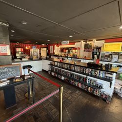 Royale Cinema Lounge