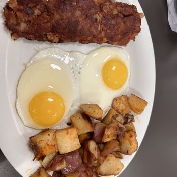 Eggs Up Grill - Corn Beef Hash - Breakfast & Brunch Near Me - North Myrtle Beach, South Carolina