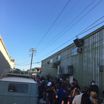Two Rivers Cider - So many people turned out to this great event - Cideries Near Me - Sacramento, California Two Rivers Cider - So many people turned out to this great event - Cideries Near Me - Sacramento, California