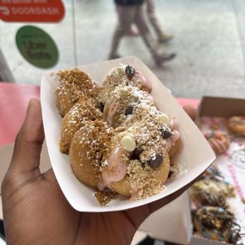 6ix Donutz - 6 Donuts - Donuts Near Me - New York, New York 6ix Donutz - 6 Donuts - Donuts Near Me - New York, New York