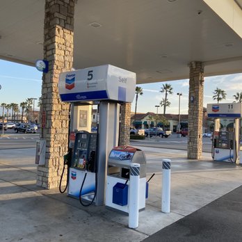 Chevron - gas pumps at a gas station - Gas Stations Near Me - Fontana, California Chevron - gas pumps at a gas station - Gas Stations Near Me - Fontana, California