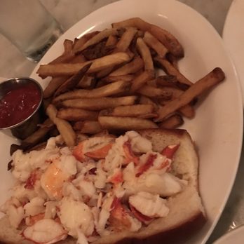 Neptune Oyster - Lobster Roll - Seafood Near Me - Boston, Massachusetts Neptune Oyster - Lobster Roll - Seafood Near Me - Boston, Massachusetts