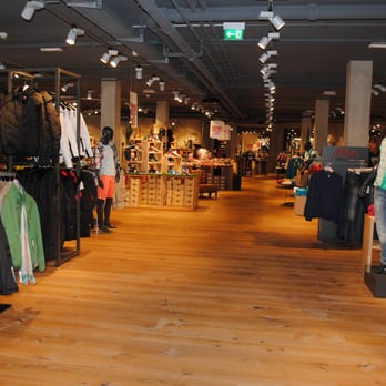 Gewandhaus Gruber - Fashion Near Me - Erding, BY