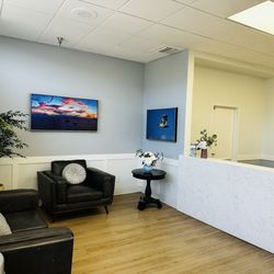 Pelican Ridge Post Acute - Check in lobby area
