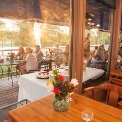 Rivershore Bar & Grill - Sunset at the Rivershore