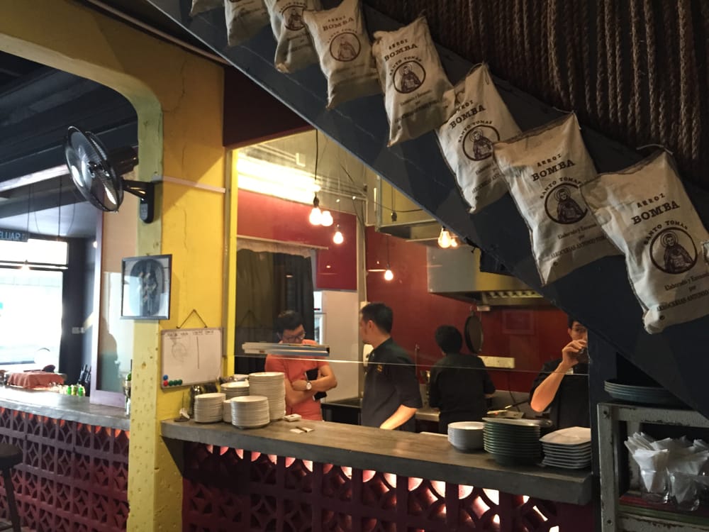 El Faro Tapas and Wine Bar