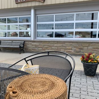 Zisters - Breakfast & Brunch Near Me - Elm Grove, Wisconsin Zisters - Breakfast & Brunch Near Me - Elm Grove, Wisconsin