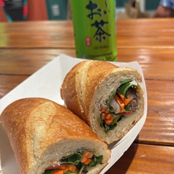 Aloha Hotdog and Banh Mi - Vietnamese Near Me - Honolulu, Hawaii