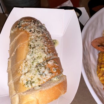 Claw Daddy's - Garlic Bread - Cajun/Creole Near Me - Brooklyn, New York