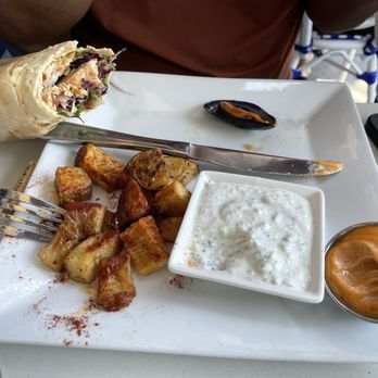 Tarla Mediterranean Bar + Grill - Beef and lamb gyro wrap - Mediterranean Near Me - Napa, California