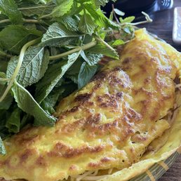 Banh Xeo (Viet Crepe) Banh Xeo (Viet Crepe)