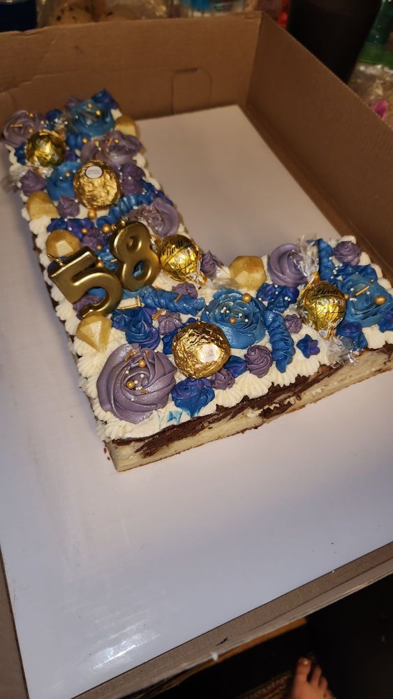 Felicia's Finest Confections Logo