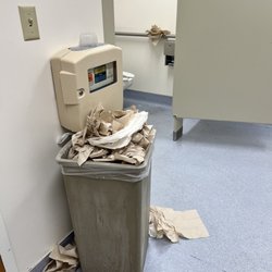Providence Portland Medical Center - 1out of two garbage's overflowing