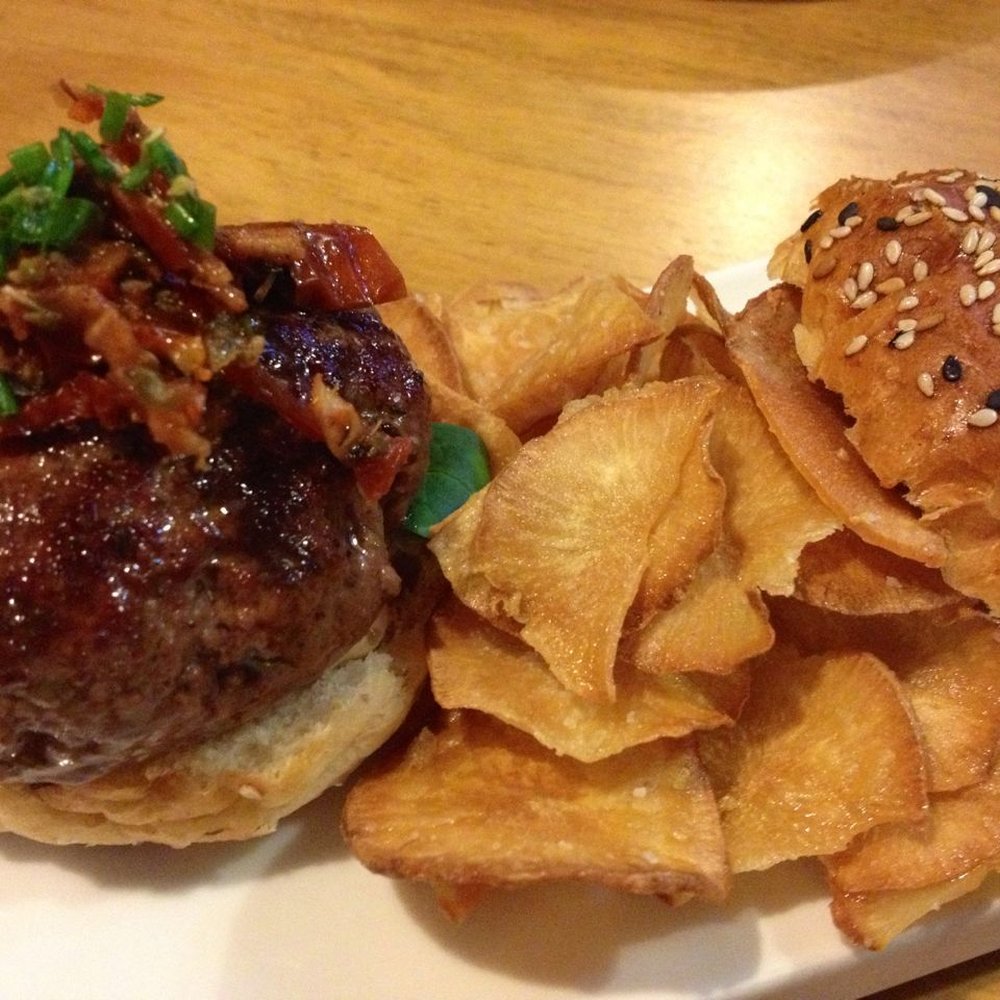 La Brunilda - hamburguesa / hamburger - Tapas Bars Near Me - Seville, SE La Brunilda - hamburguesa / hamburger - Tapas Bars Near Me - Seville, SE