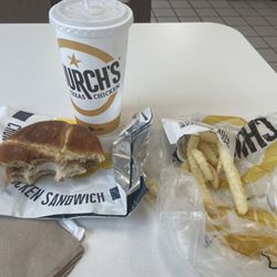 Church's Chicken - Chicken sandwich combo