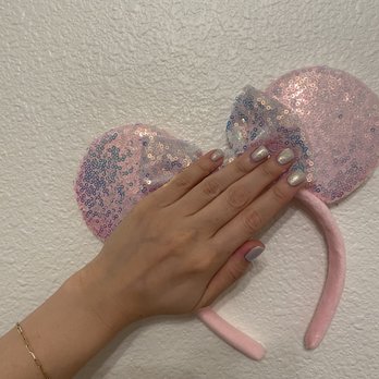 Bazaar Studios & Beauty Parlor - Winter nail for Disney land :) - Hair Salons Near Me - Las Vegas, Nevada