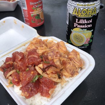 Ono Seafood - Regular combo poke bowl. Hawaiian Style and Spicy Ahi. - Seafood Near Me - Honolulu, Hawaii
